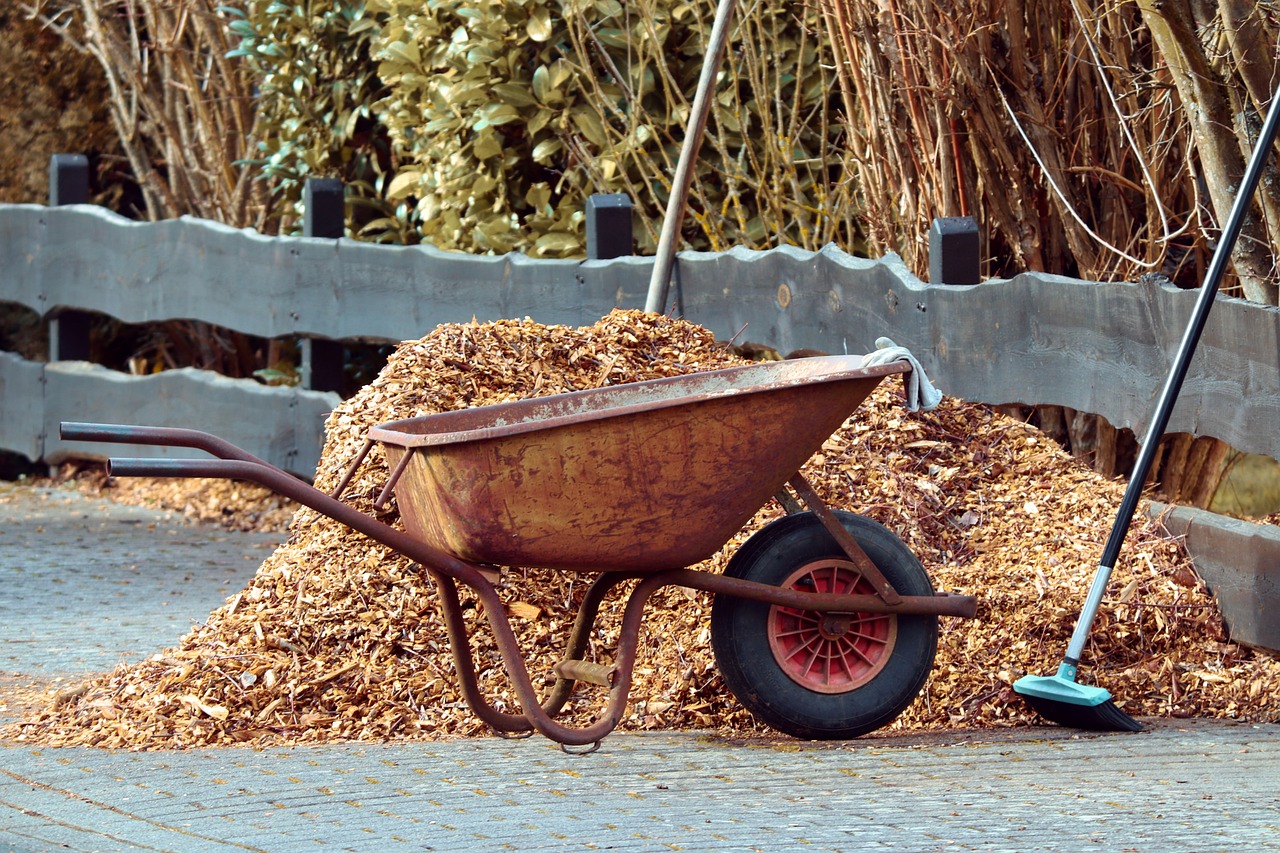 gardening wheelbarrows broom mulch 3997259